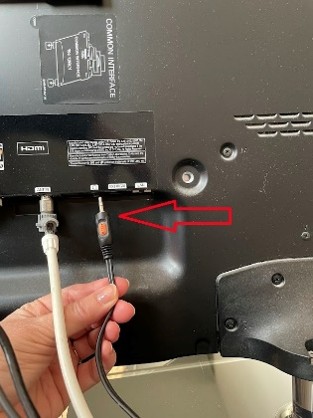 Schritt 1 — Kabel anschließen